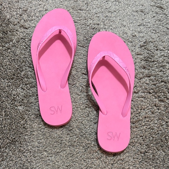 Nordstrom Pink Flip Flops with SW Logo - Picture 1 of 4